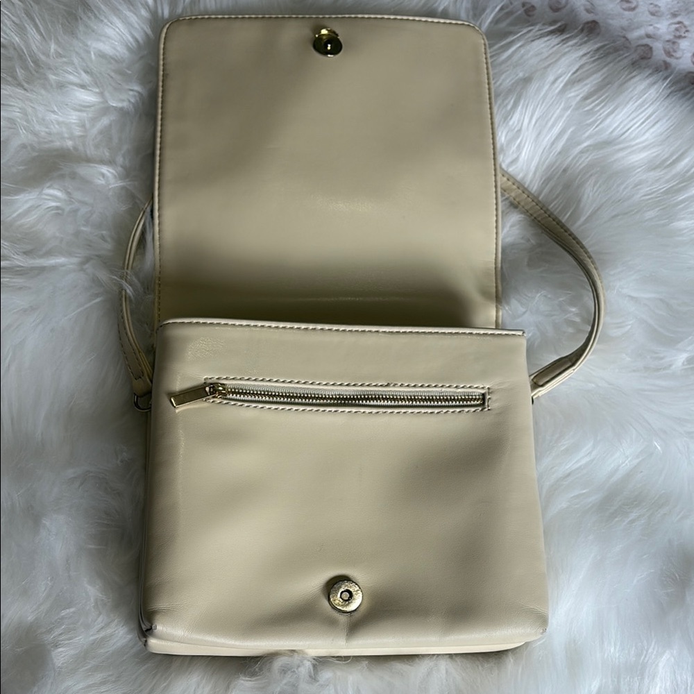 Matt & Nat Cream Classic Crossbody Bag - Picture 3 of 10